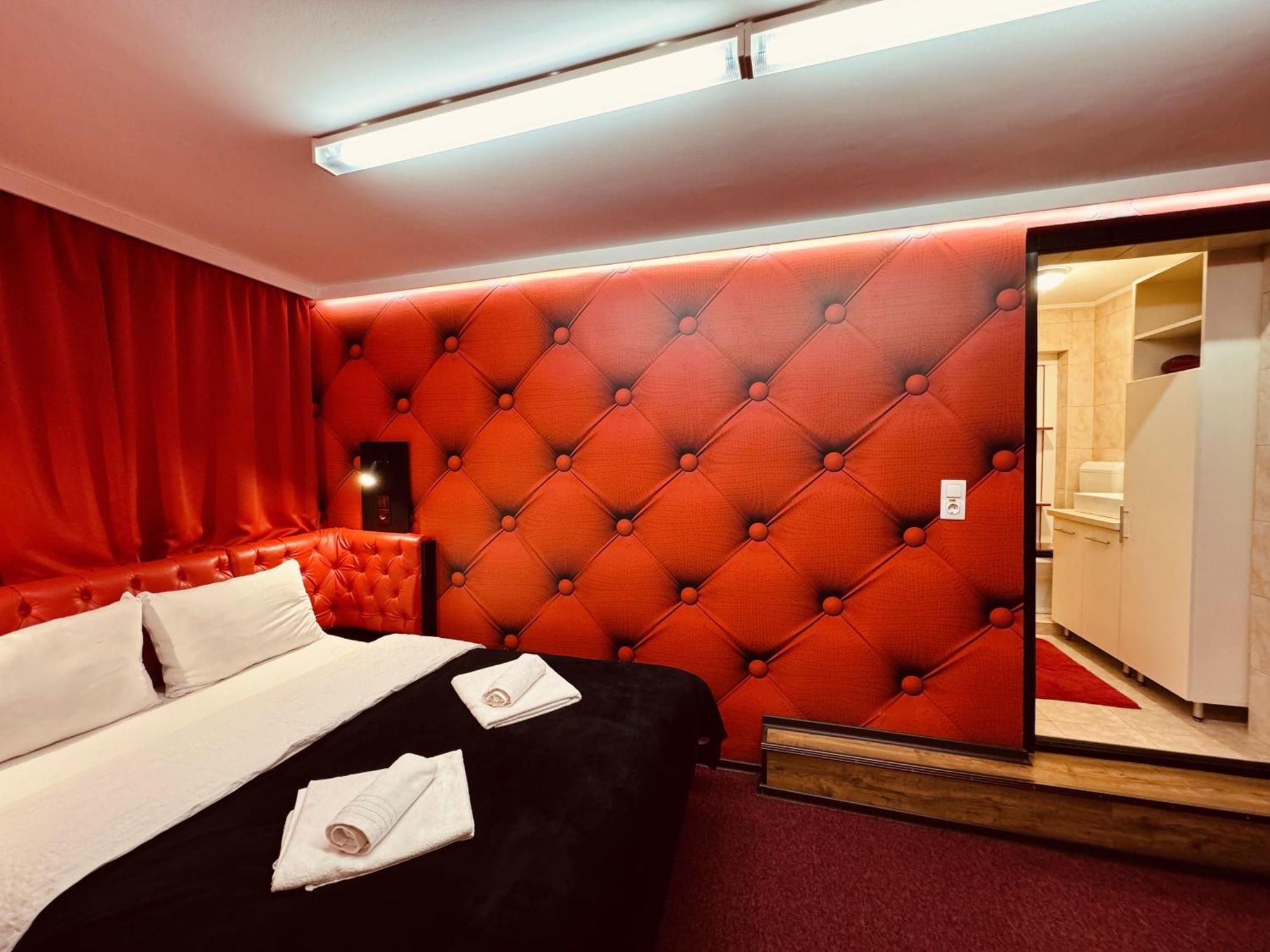 Ferienwohnung Excluzive Odorheiu Secuiesc Zimmer foto